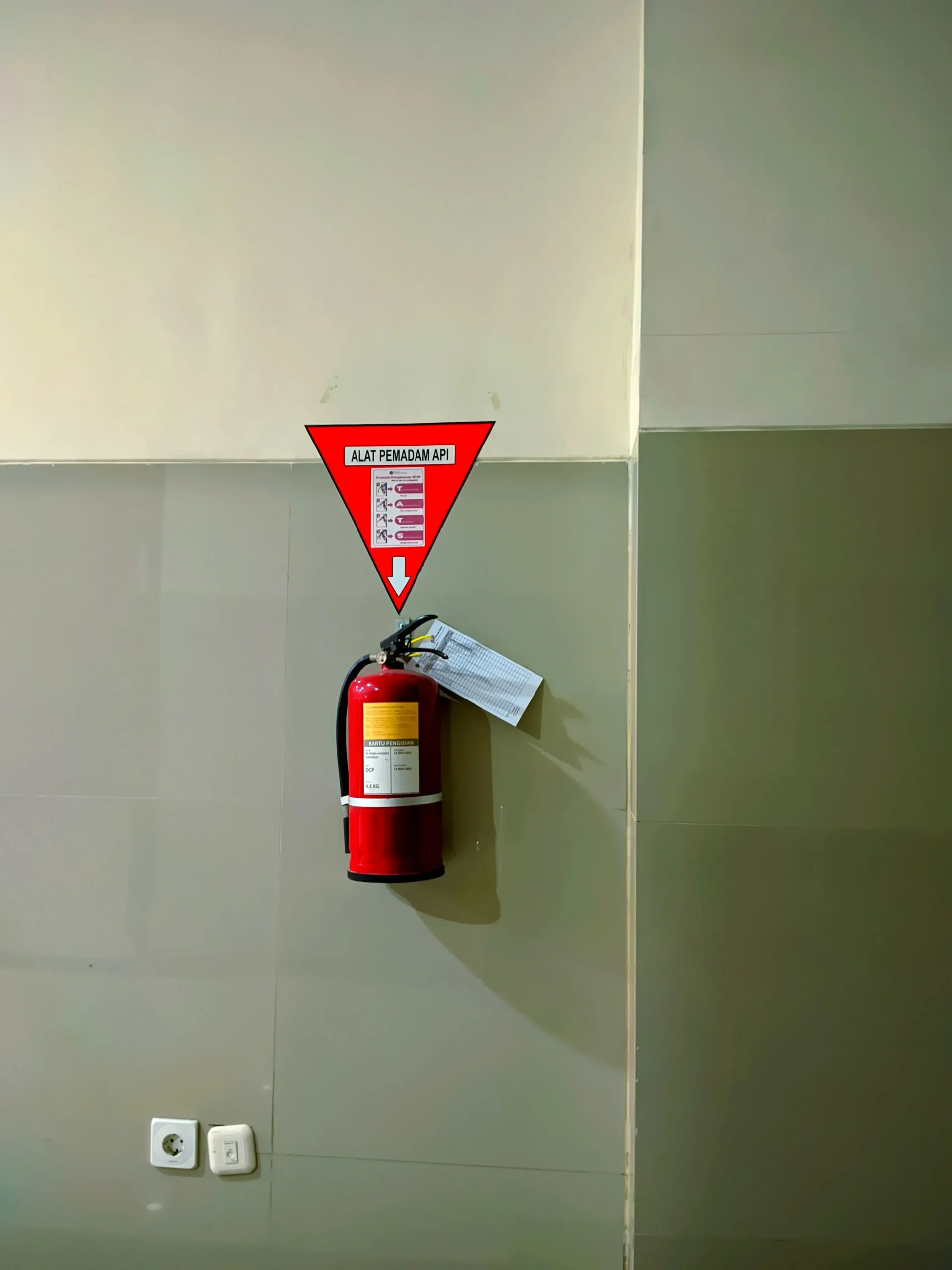 Commercial Fire Extinguisher Inspection & Service